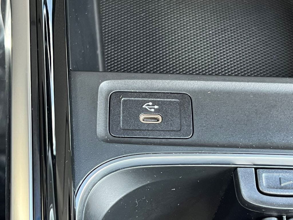 New 2026 Mercedes-Benz GLB 250 4MATIC image 27