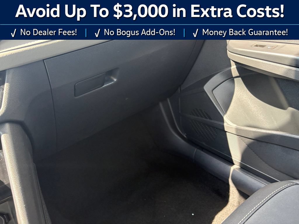 Used 2024 Volkswagen Taos SE AWD/4WD image 29