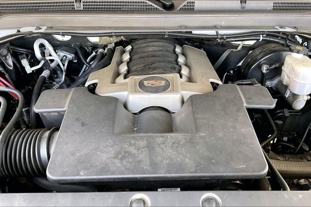 Used 2019 Cadillac Escalade ESV Luxury AWD/4WD image 22