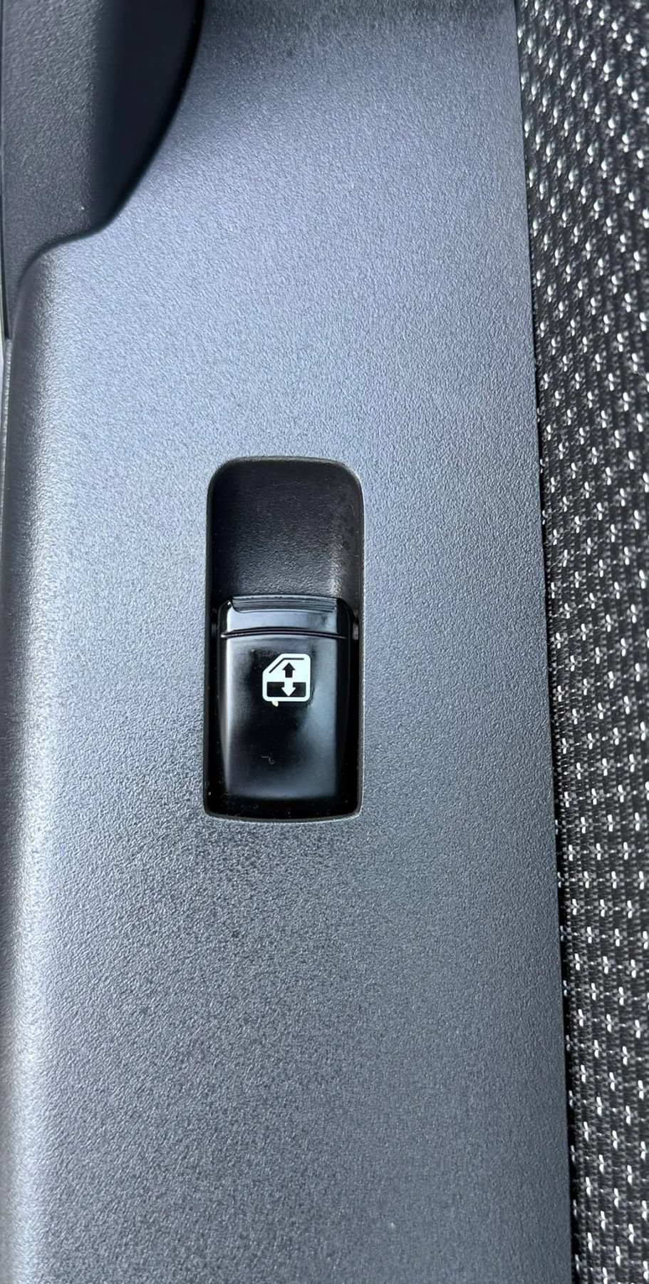 Used 2011 Chevrolet Aveo LT w/ Power and Convenience Package FWD image 28