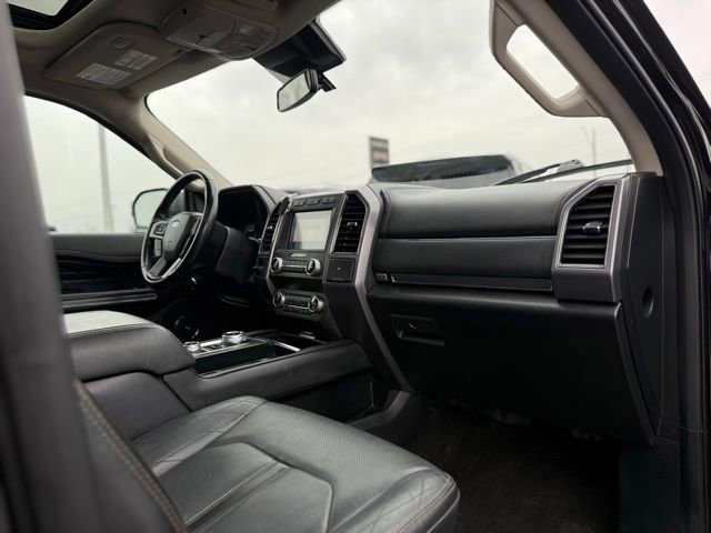 Certified 2019 Ford Expedition Platinum image 16