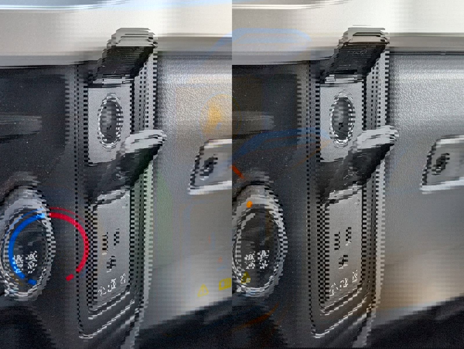 New 2025 Ford F350 XL w/ XL Chrome Package image 19