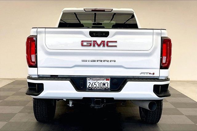 Used 2022 GMC Sierra 2500 AT4 image 3