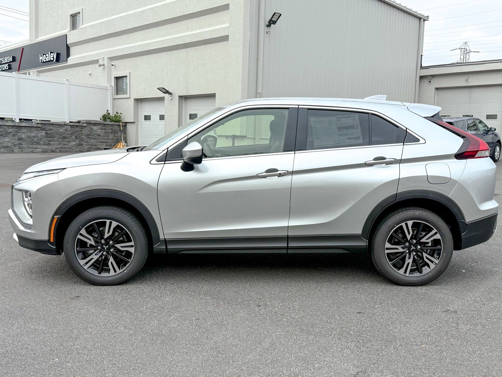 New 2026 Mitsubishi Eclipse Cross SE image 4