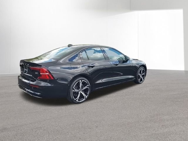 Used 2024 Volvo S60 B5 Plus AWD/4WD image 9