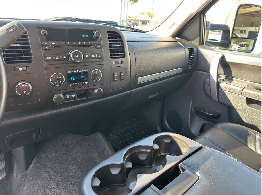 Used 2013 GMC Sierra 2500 SLE w/ SLE Preferred Package image 27