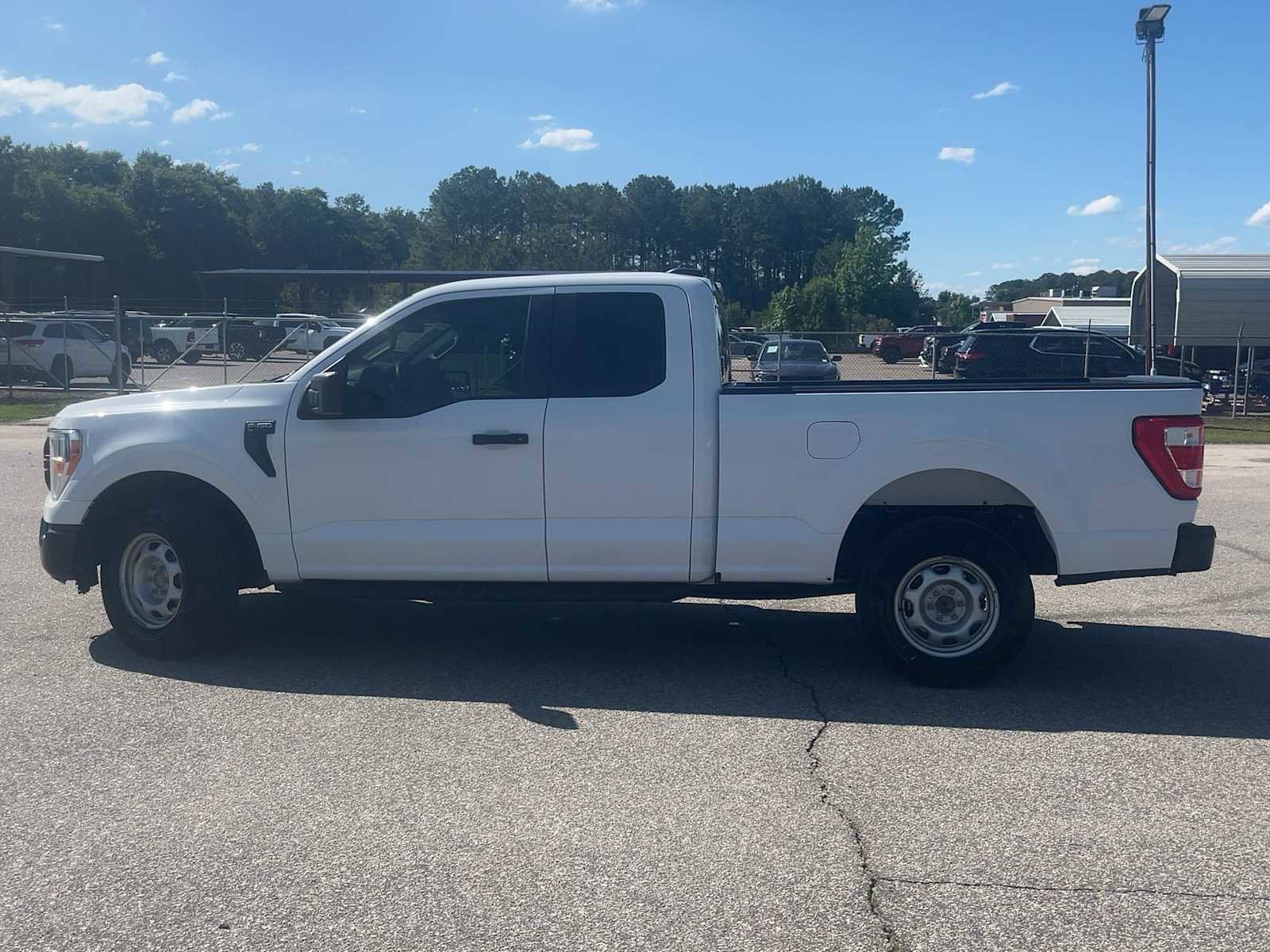Used 2022 Ford F150 XL w/ Equipment Group 101A High AWD/4WD image 4