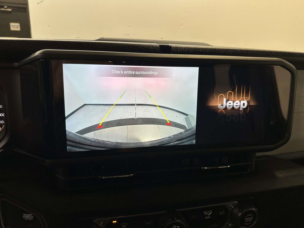 Certified 2025 Jeep Wrangler Sport image 21