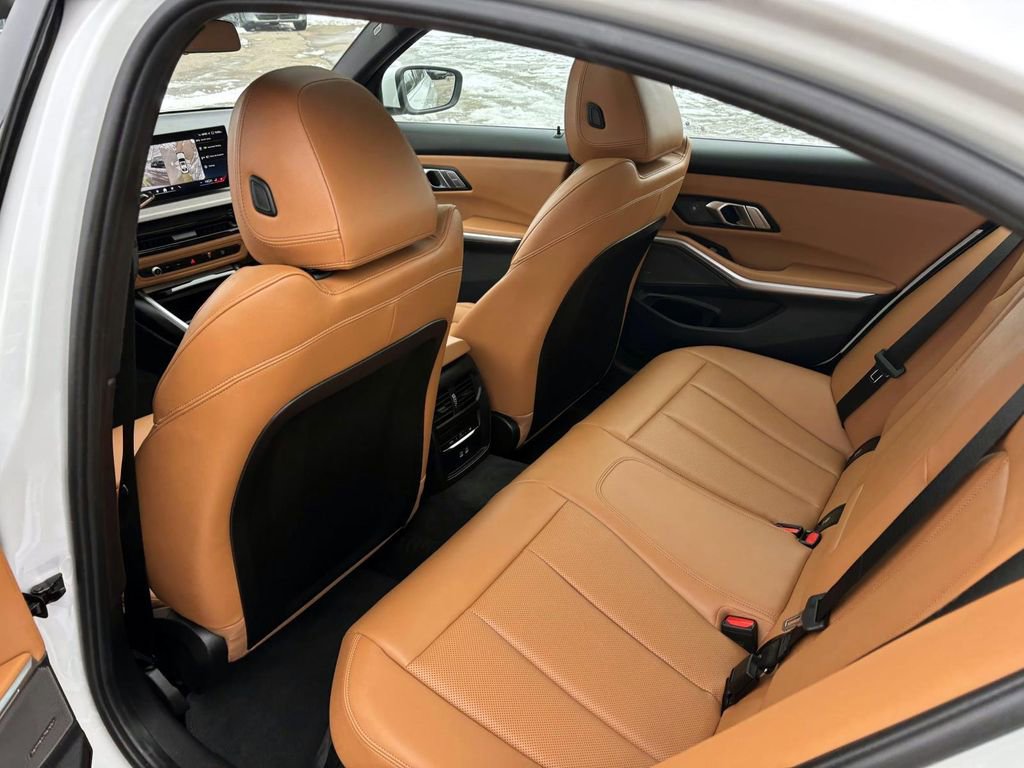 Certified 2025 BMW 330i xDrive Sedan w/ Premium Package image 29