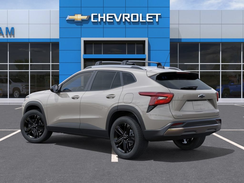 New 2026 Chevrolet Trax ACTIV w/ Sunroof Package FWD image 3