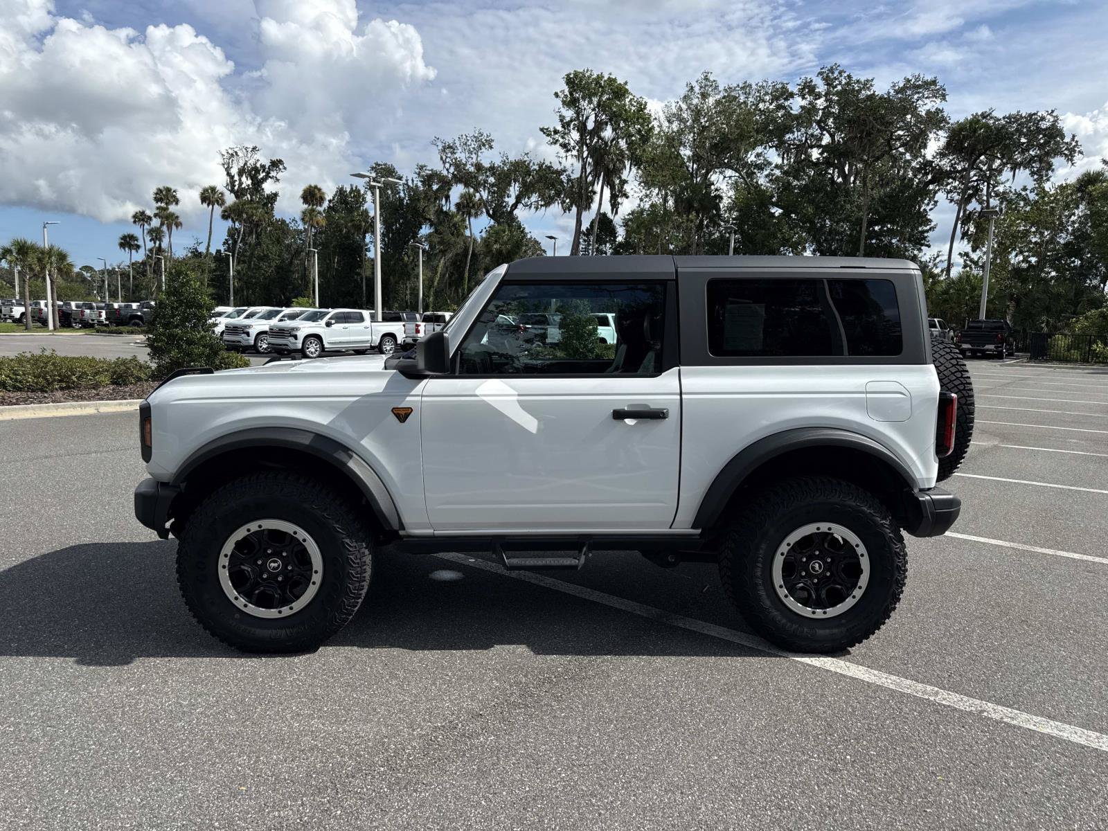 Used 2023 Ford Bronco Badlands w/ Sasquatch Package AWD/4WD image 6