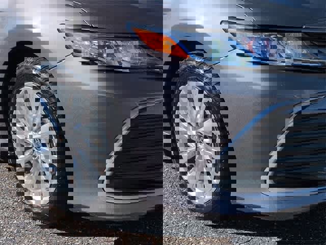 Used 2024 Toyota Camry LE image 11