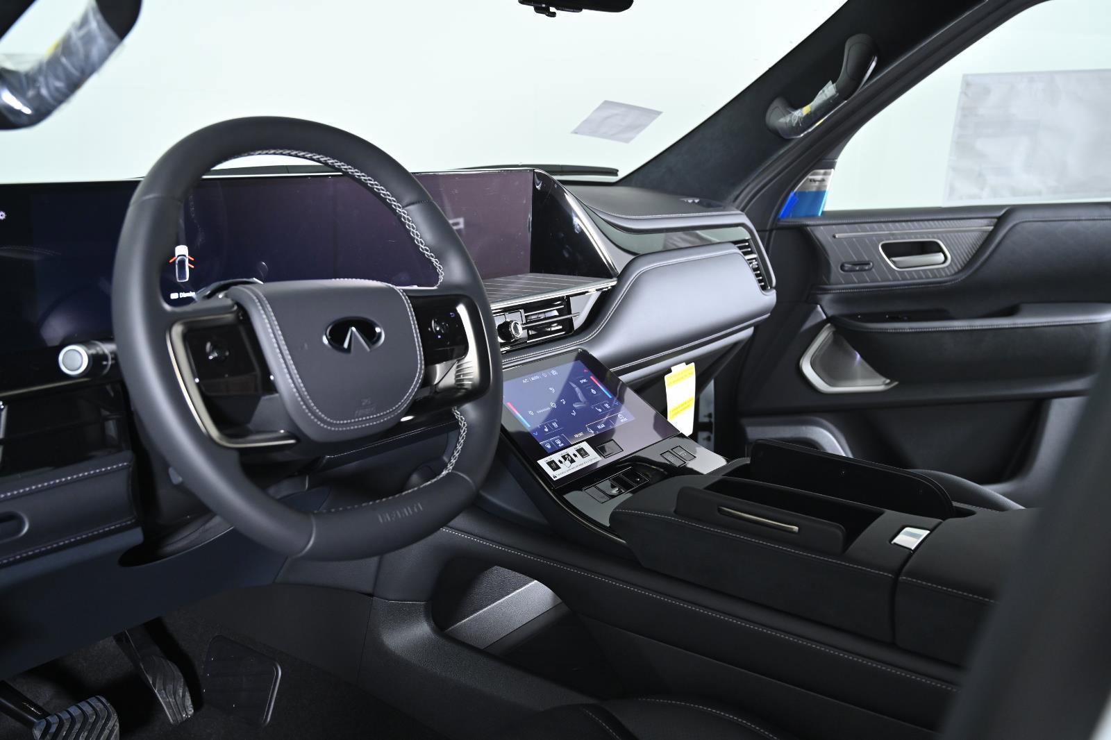 New 2026 INFINITI QX80 Autograph w/ Premium Cargo Package image 12