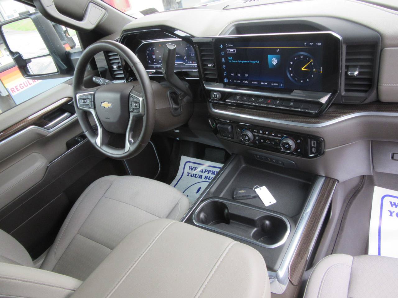 Used 2025 Chevrolet Silverado 2500 LT w/ Safety Package AWD/4WD image 13