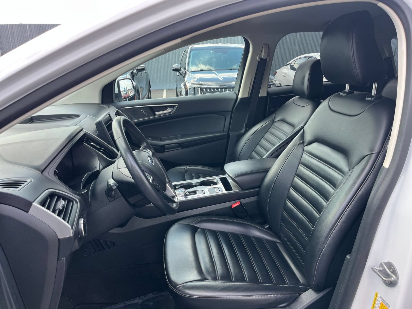 Used 2024 Ford Edge SEL AWD/4WD image 35
