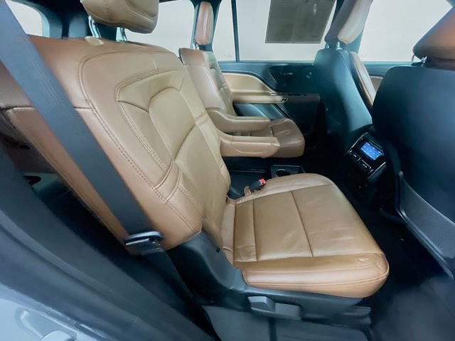 Used 2022 Lincoln Aviator Reserve w/ Elements Package Plus image 31