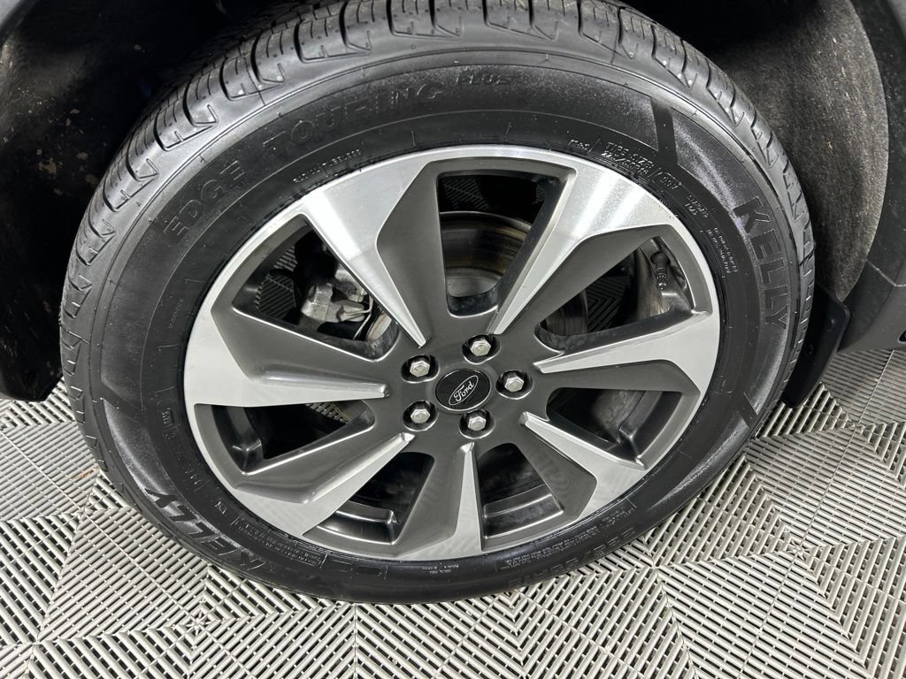 Used 2023 Ford Escape Platinum AWD/4WD image 6