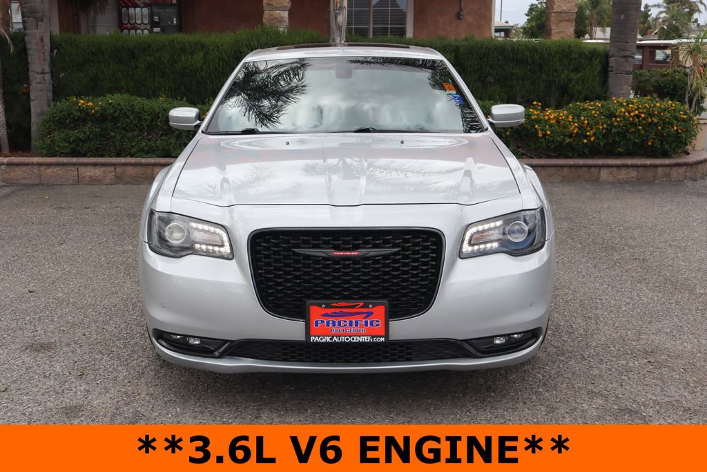 Used 2023 Chrysler 300 S RWD image 3