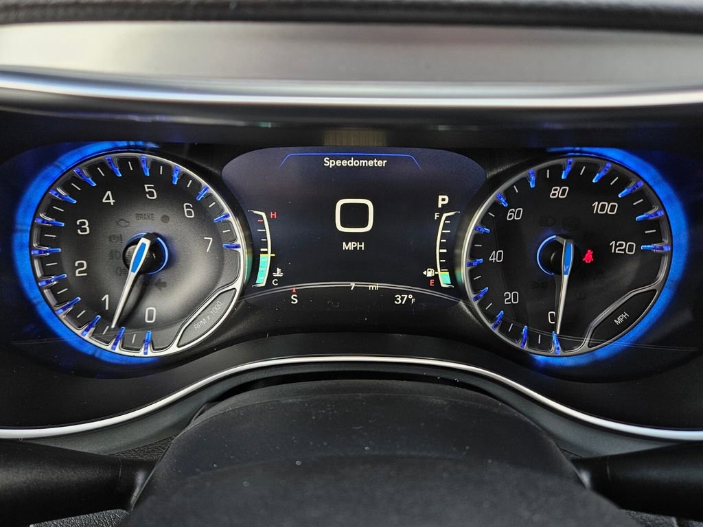 New 2026 Chrysler Pacifica Limited image 29