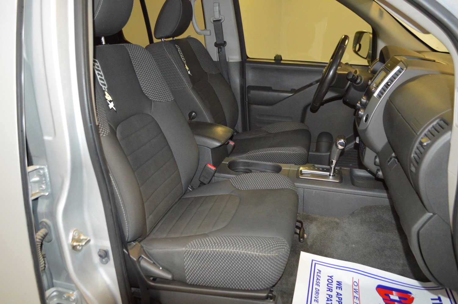 Used 2018 Nissan Frontier PRO-4X AWD/4WD image 11