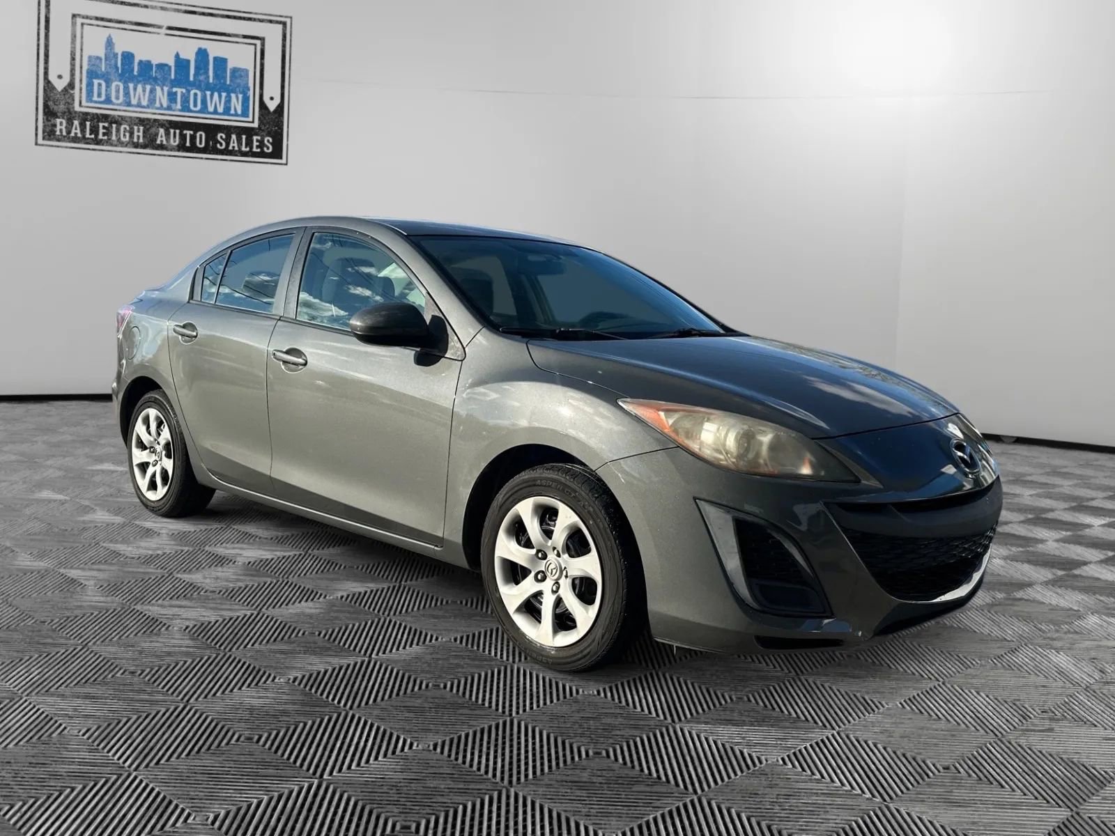 Used 2010 MAZDA MAZDA3 i Sport FWD image 4