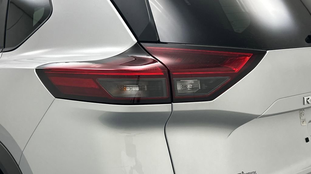 Certified 2023 Nissan Rogue SV w/ SV Premium Package image 23
