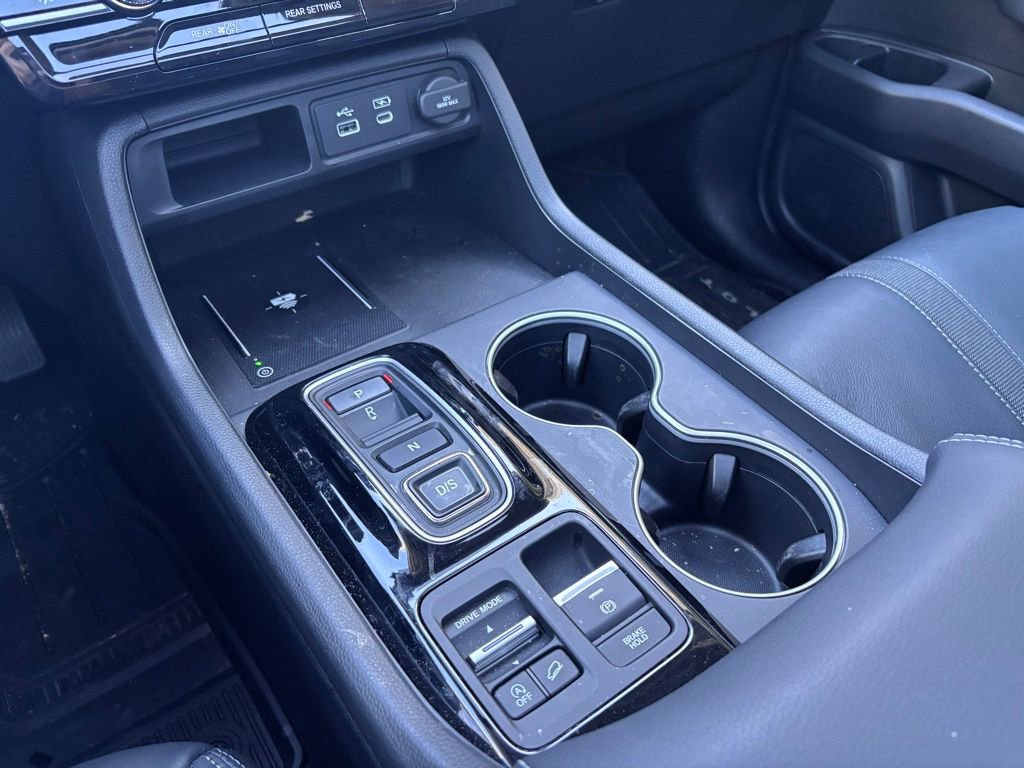 Certified 2025 Honda Pilot Touring image 25