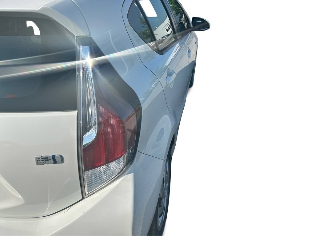 Used 2016 Toyota Prius C Two FWD image 33