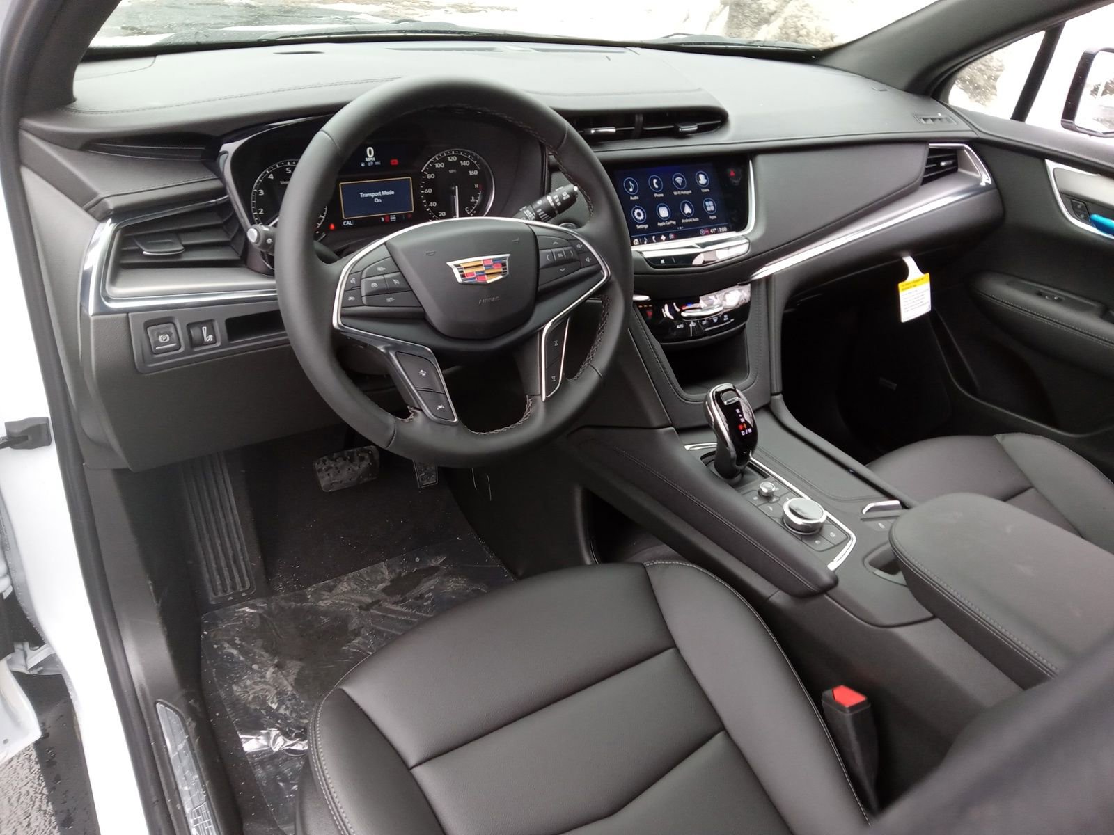 New 2026 Cadillac XT5 Luxury image 12