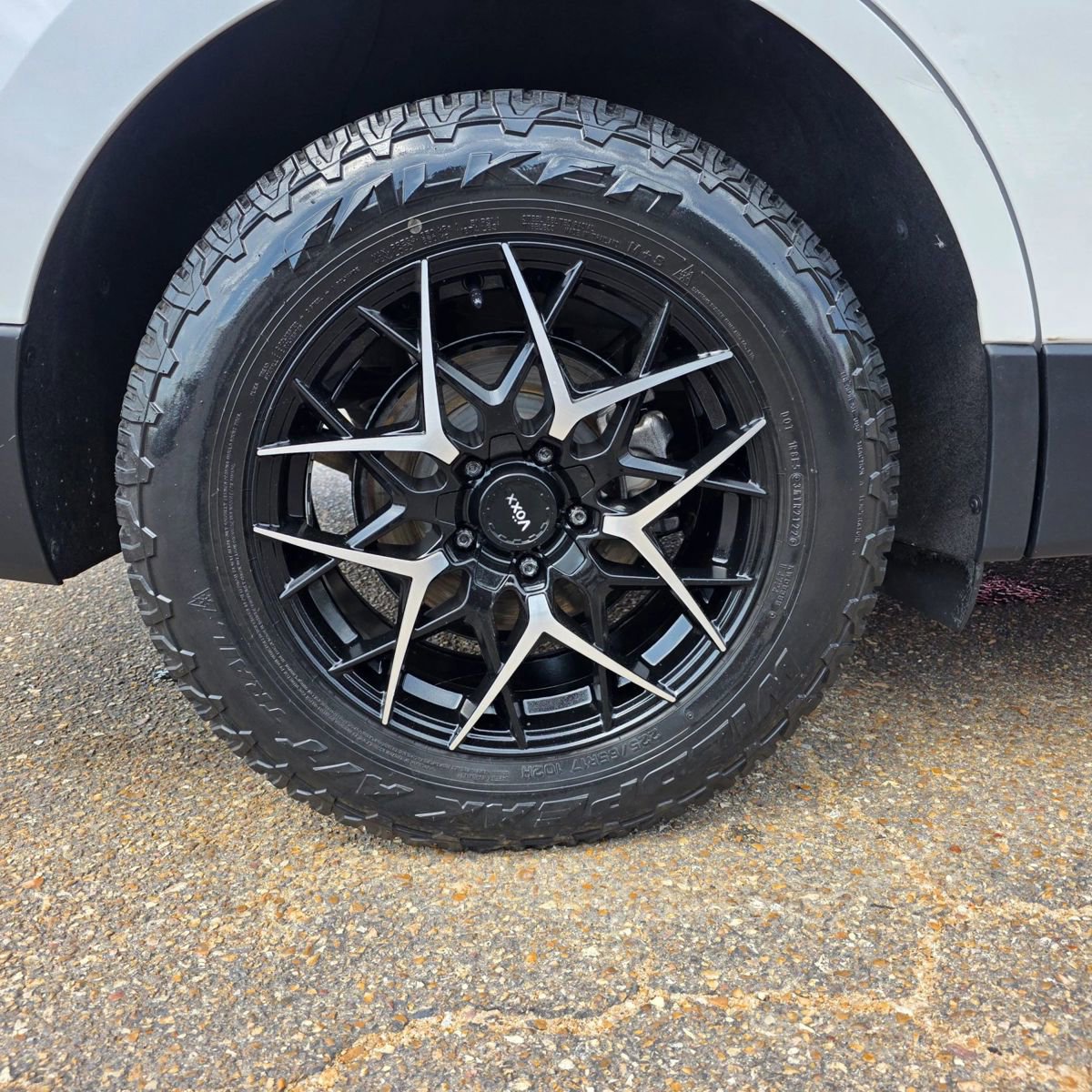 Used 2020 Chevrolet Equinox LT image 11