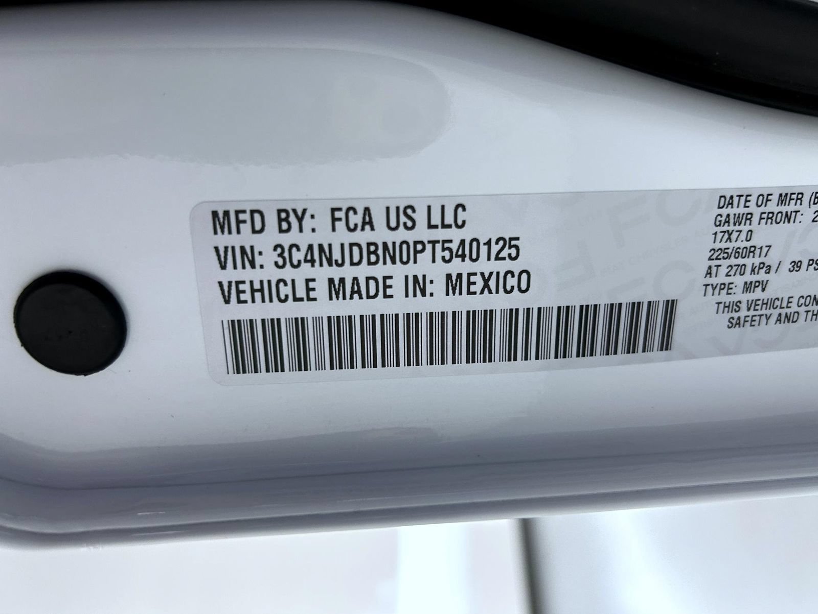 Used 2023 Jeep Compass Latitude w/ Mopar Graphics Package AWD/4WD image 25