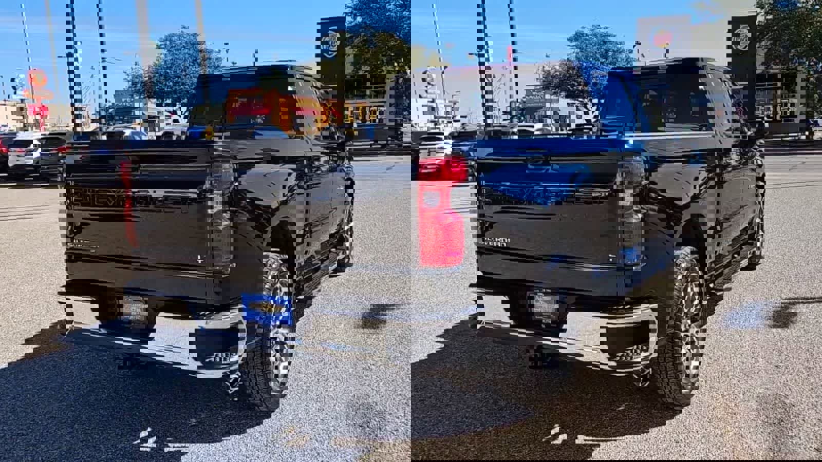 Used 2023 Chevrolet Silverado 1500 LT w/ Texas Edition Plus image 7