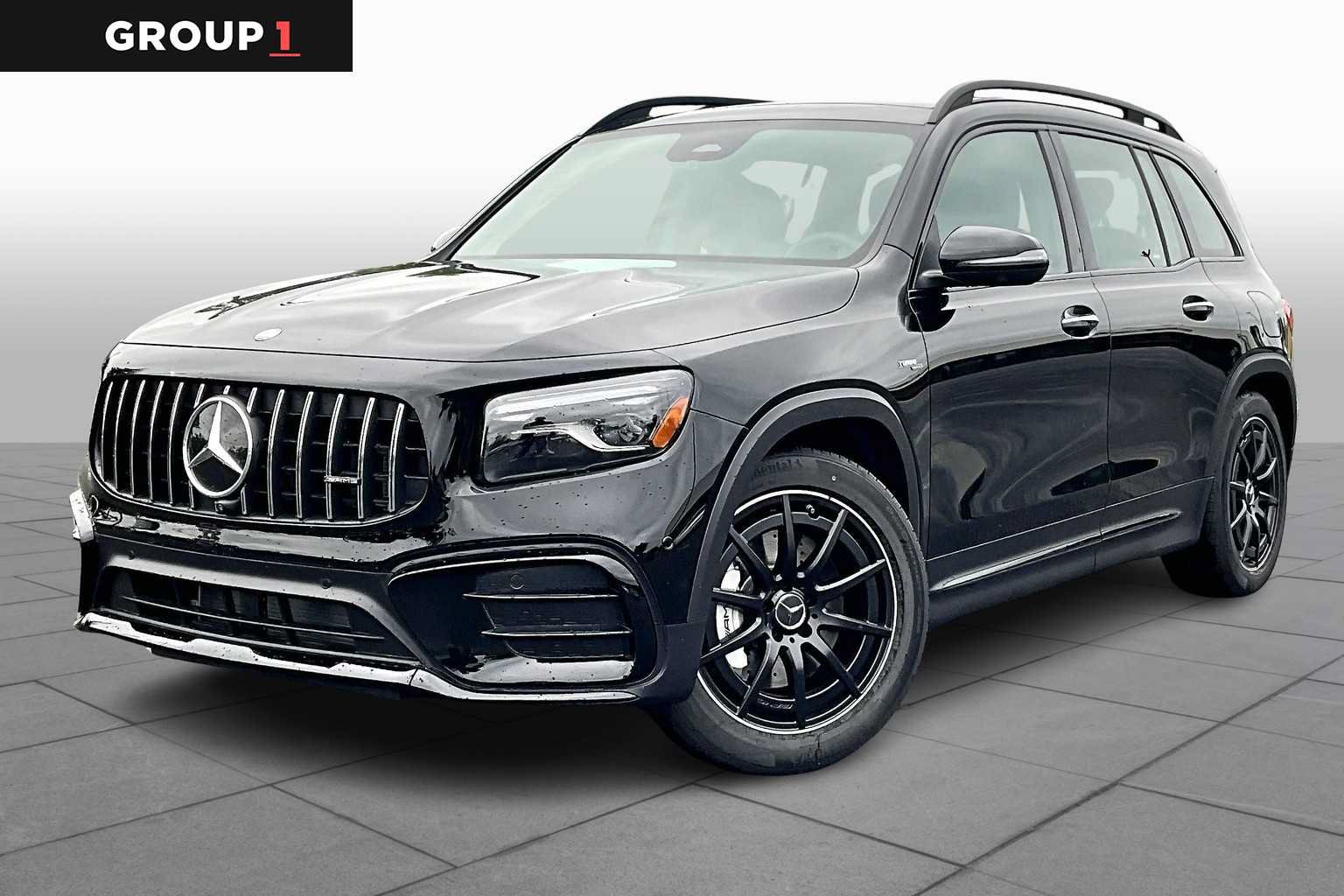 Used 2025 Mercedes-Benz GLB 35 AMG 4MATIC image 1