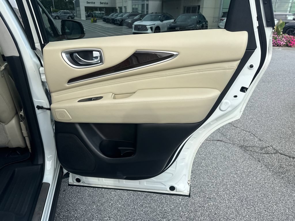 Used 2019 INFINITI QX60 Luxe w/ Sensory Package AWD/4WD image 14