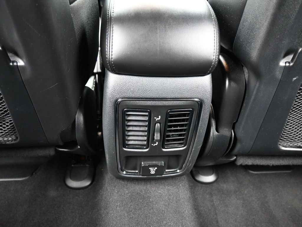Used 2020 Jeep Grand Cherokee Altitude image 37