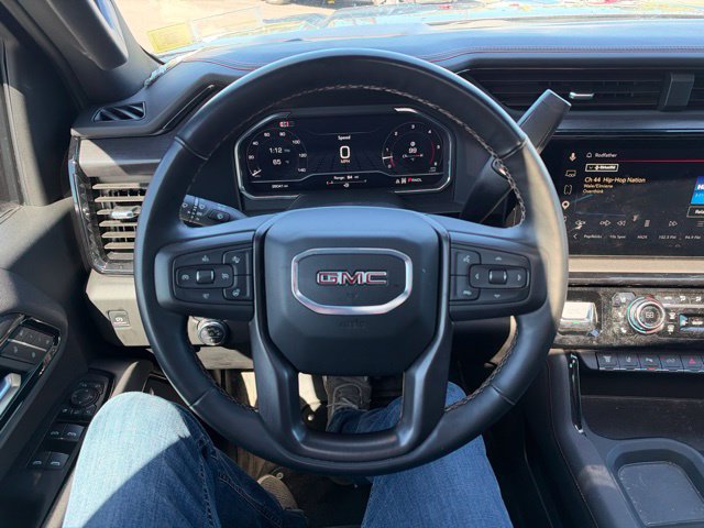 Used 2025 GMC Sierra 3500 AT4 w/ AT4 Premium Plus Package AWD/4WD image 22