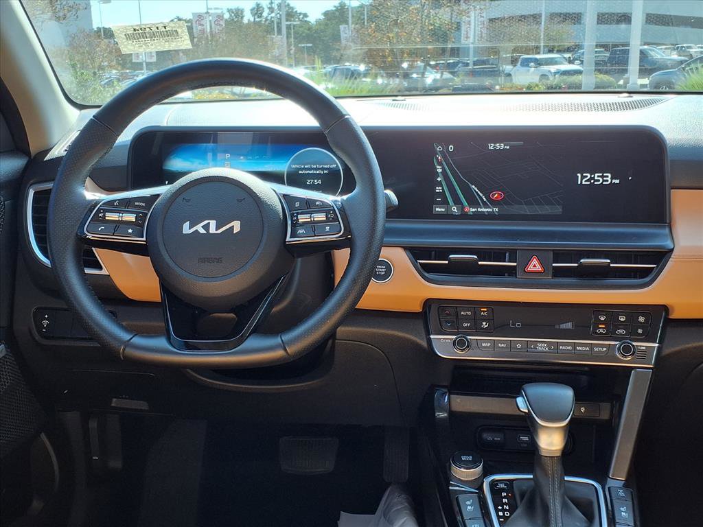 Used 2024 Kia Seltos SX w/ SX Sunroof Package image 14