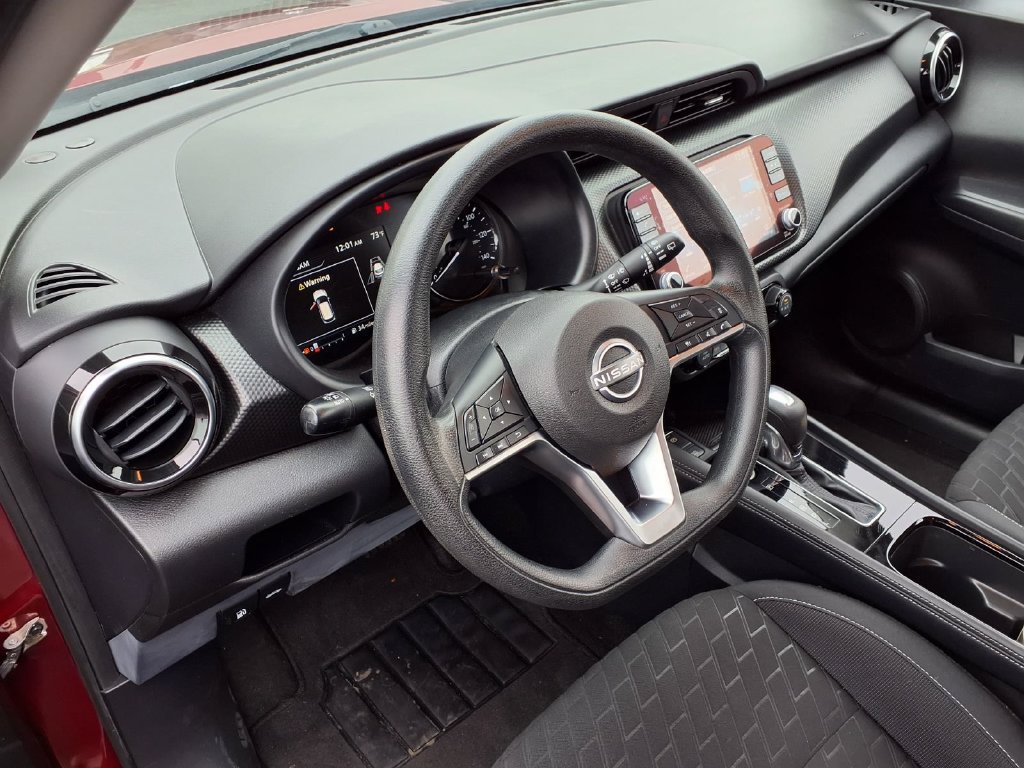 Used 2022 Nissan Kicks SV FWD image 16