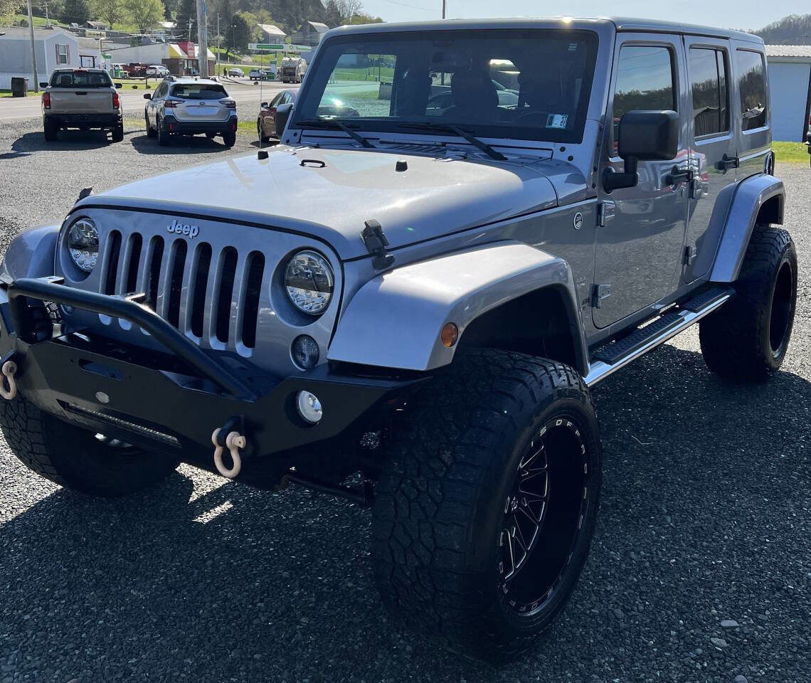 Used 2015 Jeep Wrangler Unlimited Sahara w/ Dual Top Group image 7