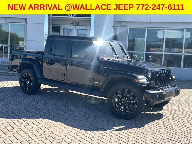 Used 2021 Jeep Gladiator Overland AWD/4WD image 2