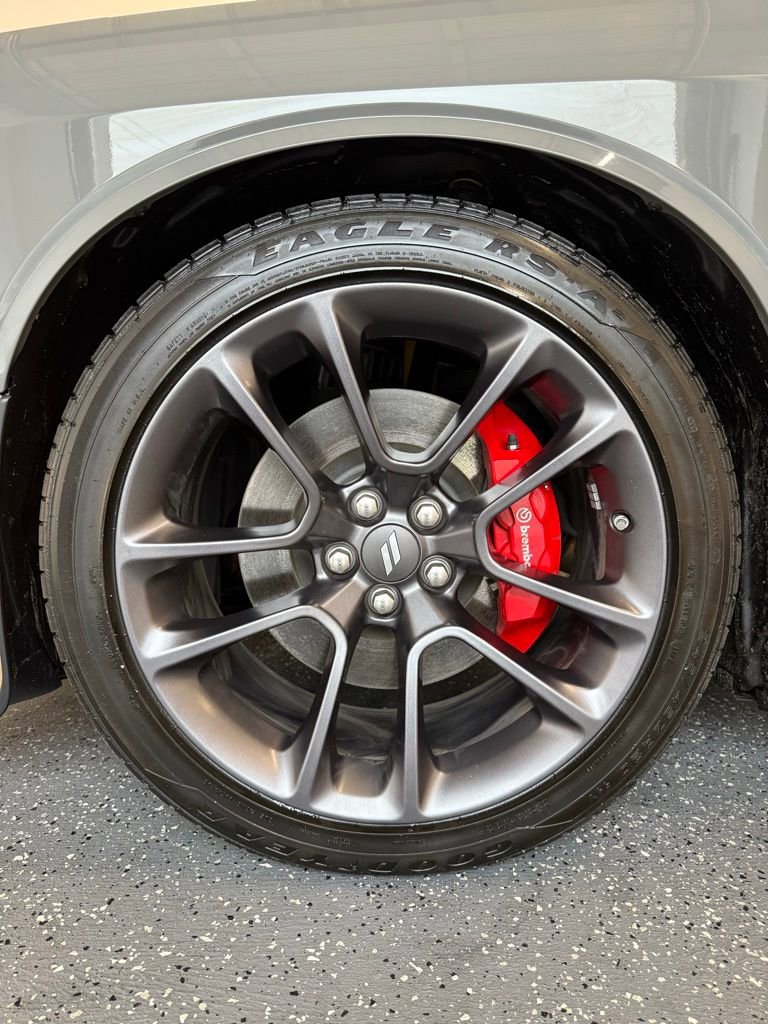 Used 2023 Dodge Challenger R/T w/ Performance Handling Group image 33
