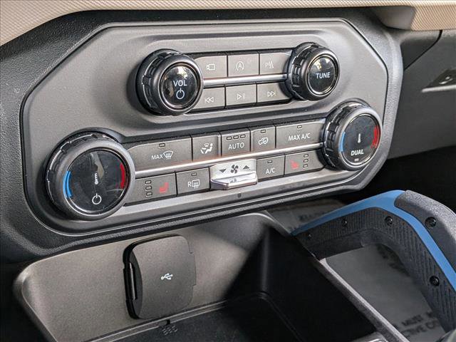 Used 2022 Ford Bronco Wildtrak image 15