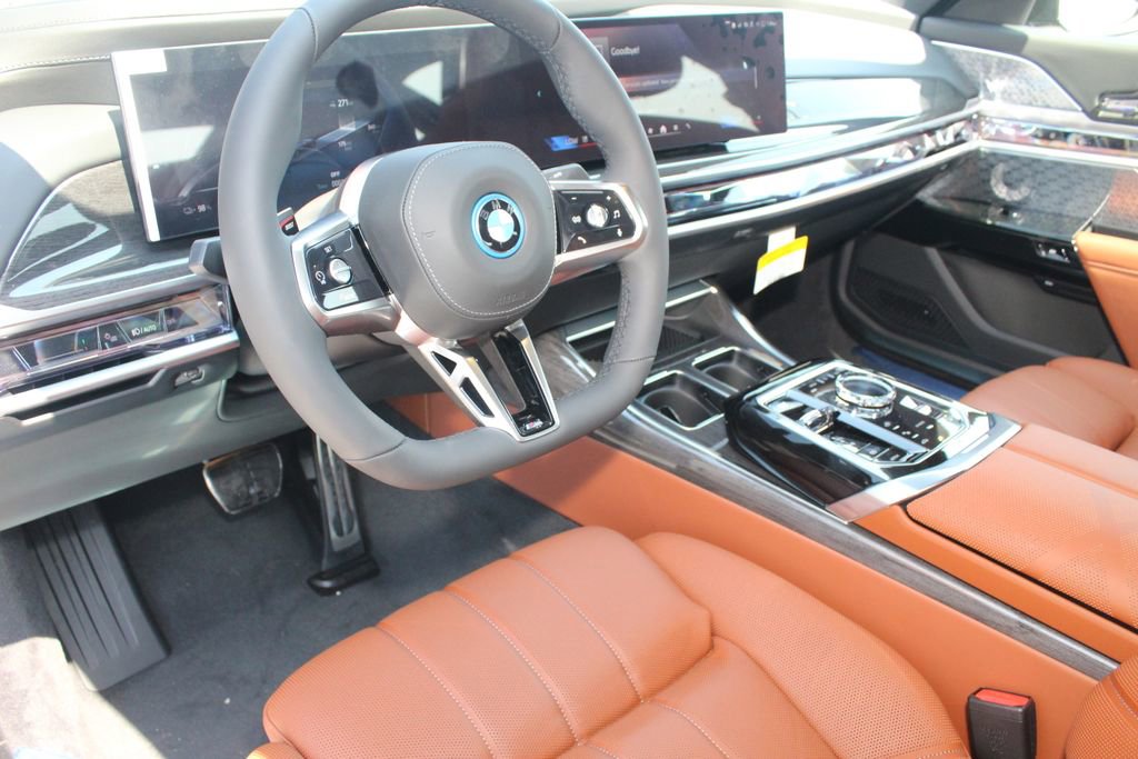 New 2026 BMW i7 xDrive60 image 13