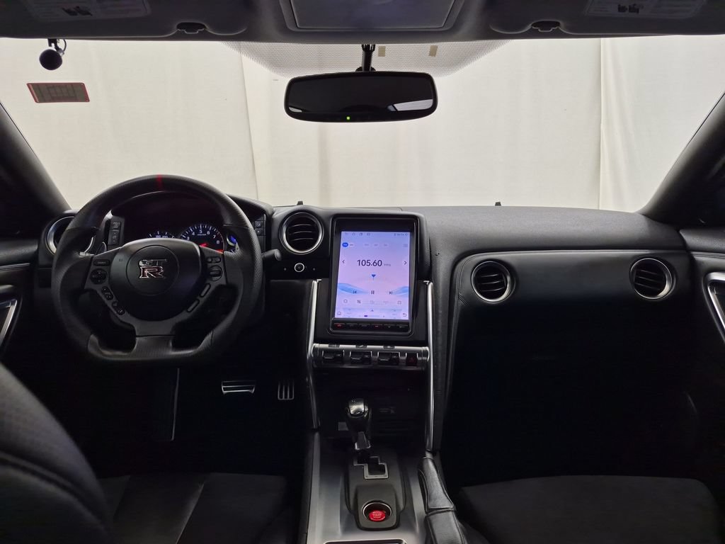 Used 2009 Nissan GT-R Premium AWD/4WD image 13