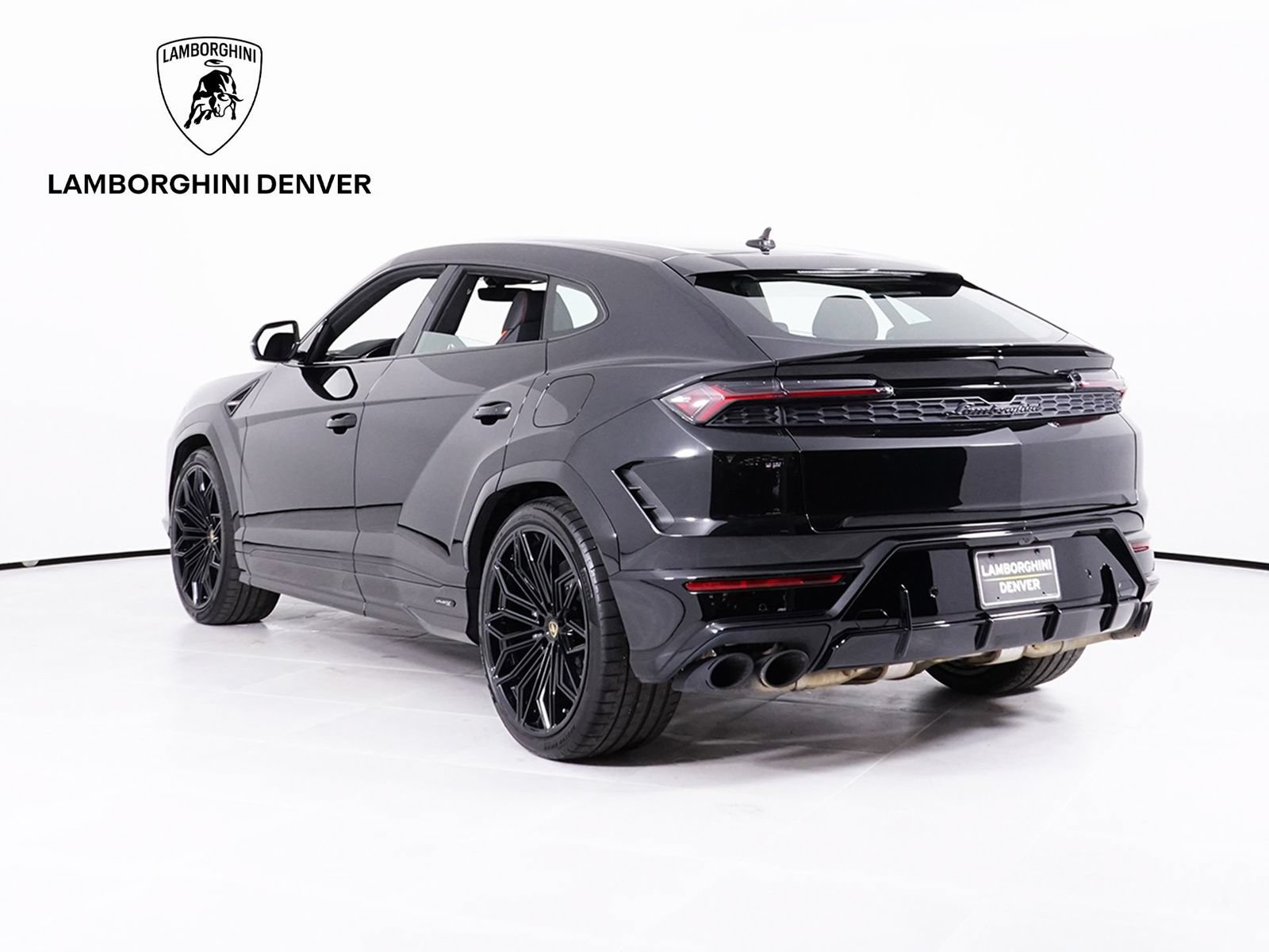 Used 2026 Lamborghini Urus S AWD/4WD image 3