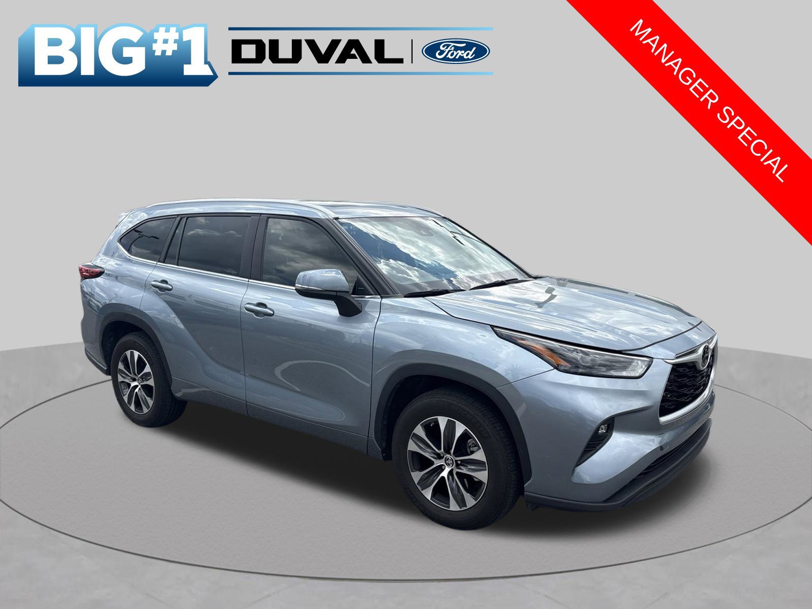 Used 2023 Toyota Highlander XLE