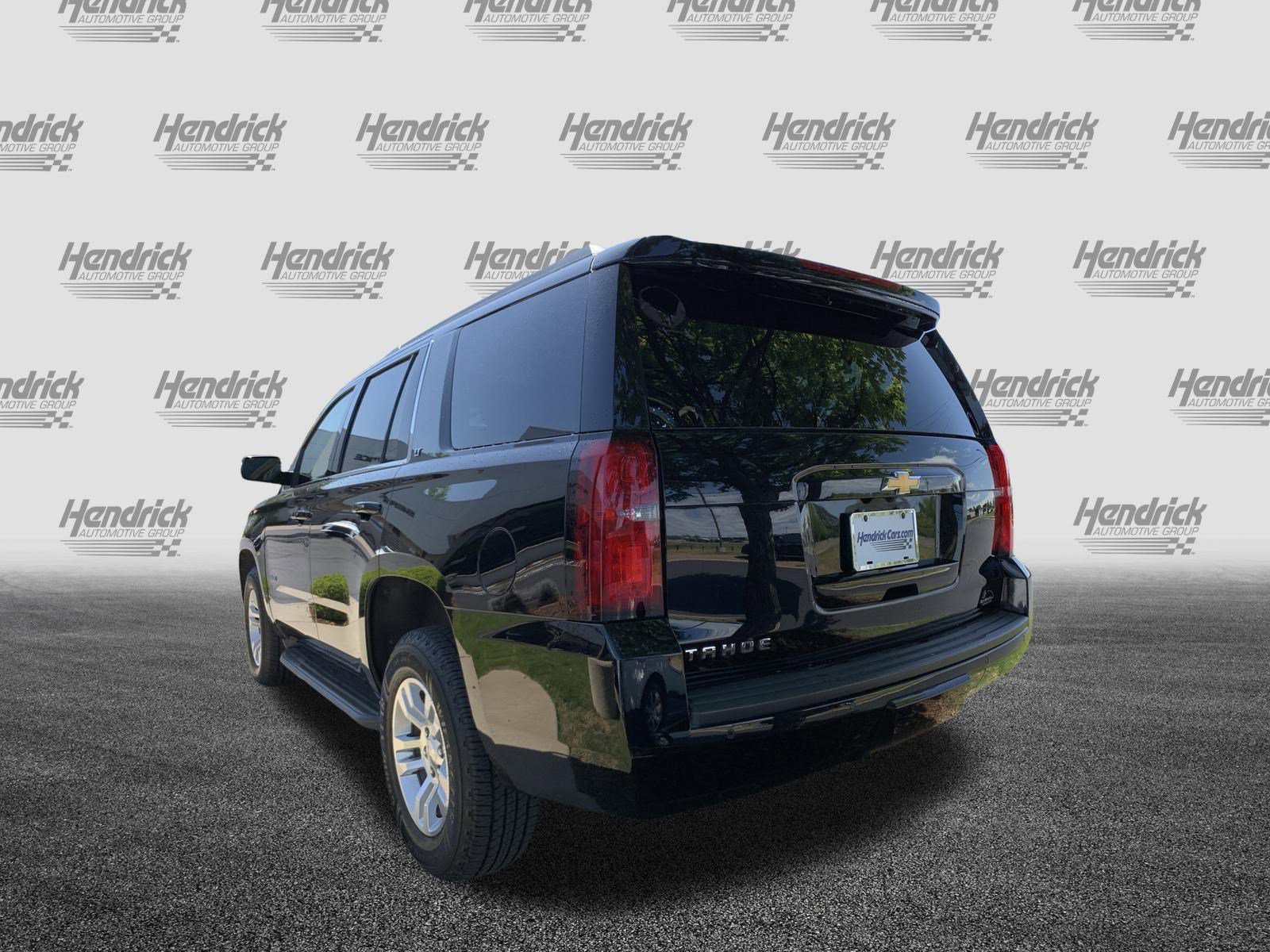 Used 2017 Chevrolet Tahoe LT w/ Luxury Package RWD image 8