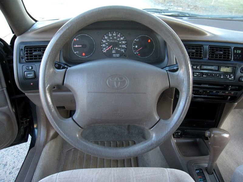 Used 1997 Toyota Corolla DX image 20