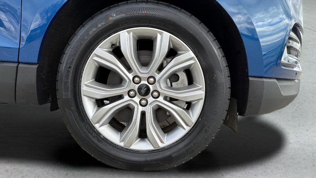 Used 2023 Ford Edge Titanium AWD/4WD image 12