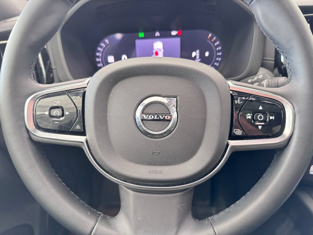 Used 2024 Volvo XC60 B5 Ultimate w/ Protection Package Premier AWD/4WD image 15